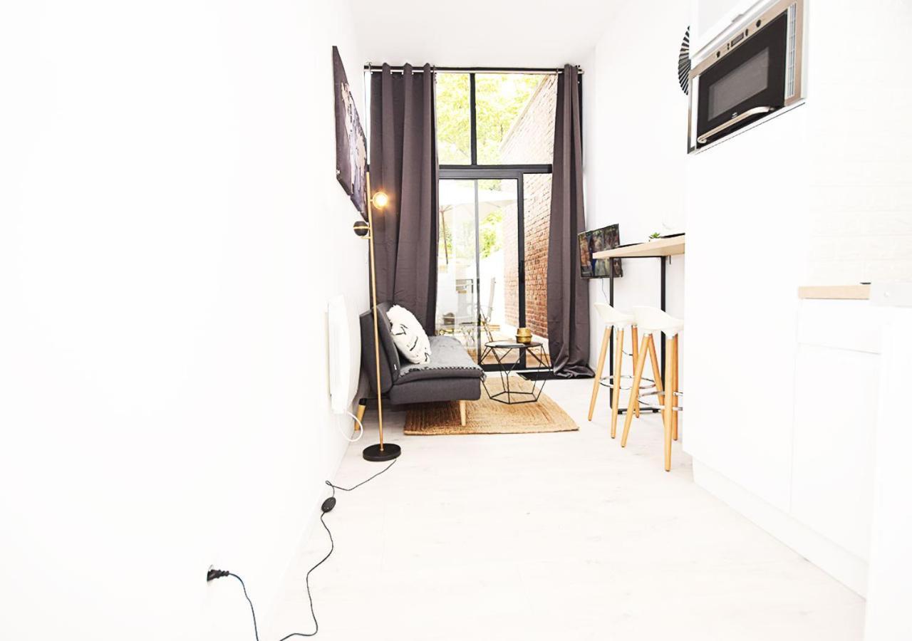 Appartement HYPER CENTRE VALENCIENNES - WIFI - TERRASSE - TRAMWAY - leRelaisdOdile2 Extérieur photo